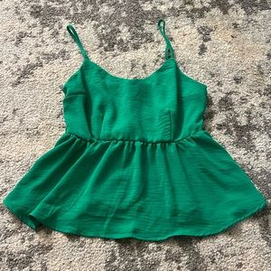 Monteau Los Angeles green flowy tank